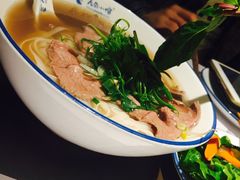 -美奈小馆·越南料理(中航城君尚购物中心店)