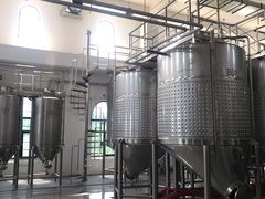 -丹世红酒庄·烧烤·团建·婚礼·水上运动