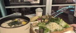 -拾玥国际月子会所(凯宾斯基店)