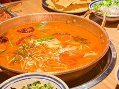 -洱火云南酸菜牛肉火锅(石景山当代商城店)