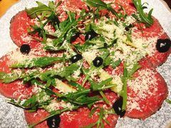 生牛肉片遇见土豆沙拉鲜虾-Osteria Garden 生蚝花园餐厅(原进贤路店)