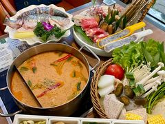 -樾餐厅泰式海鲜火锅(民歌湖店)