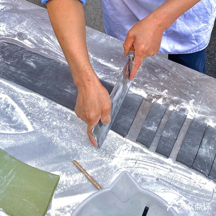 油条新风尚，一口彩色，满口幸福！