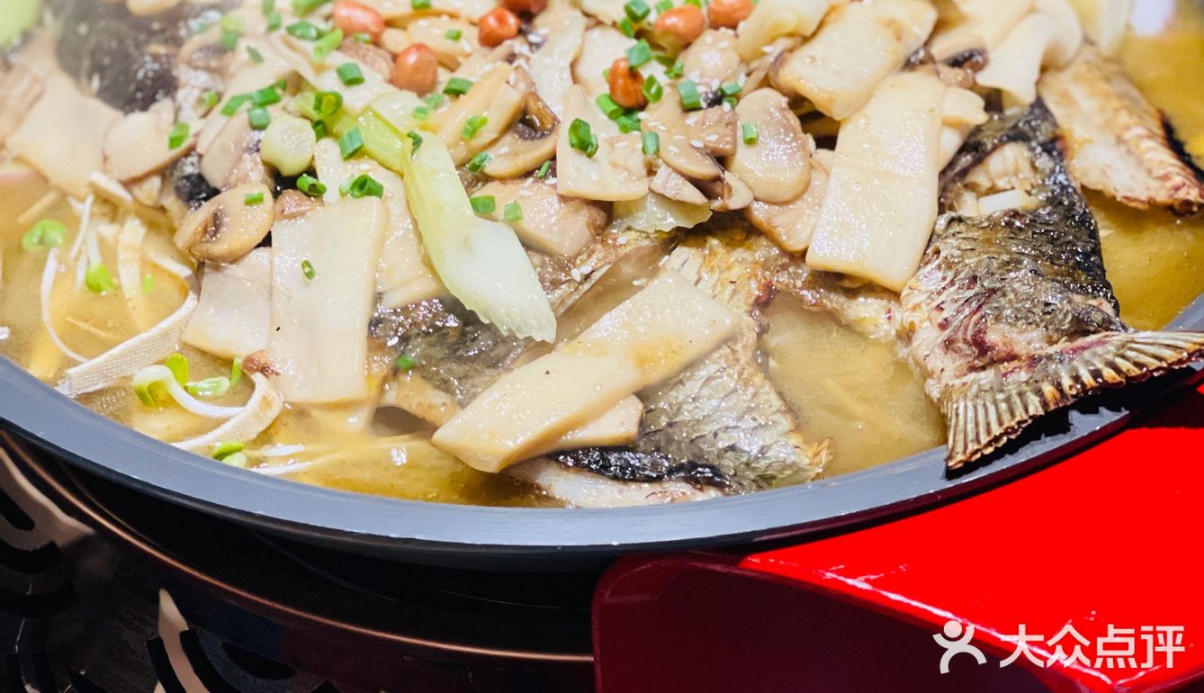 这家川菜馆的烤鱼都是活鱼现杀‼️