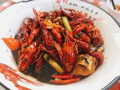 -小鳌陪你小排档·四季小龙虾·田鸡·宵夜(中央第五街店)