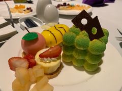 -广州万富希尔顿酒店·感趣自助餐厅·金秋蟹宴生蚝海鲜刺身烧烤