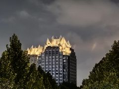 -世纪公园-1号门停车场