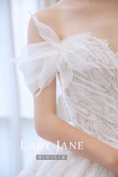 -Lady  Jane高端婚纱礼服馆