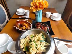 -隔壁老王·家常云南菜(花巷店)