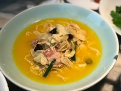 咸肉烧纸片笋-雀蓝川菜(星悦汇店)