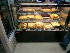 面包甜点陈列柜-洪长兴(云南南路店)