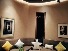-wineapp葡萄酒餐吧(外滩金融中心店)