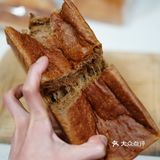 花生酱碱水海盐卷两个盐卷的纹路极其漂亮,层次也特别好