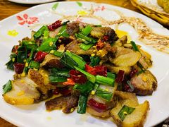 -老唐三下锅 ·张家界地标美食(溪布街店)