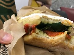 -星巴克(香港国际机场44号闸店)