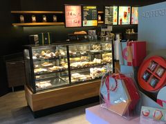 -星巴克(杭州西湖银泰1F店)
