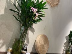 -八月美食小馆(银泰城总店)