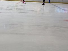 -炫采冰场(红博中央公园商场店)