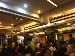 等位区-添好运点心专门店(深水埗店)