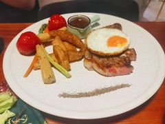 碳烤西冷牛排煎蛋-ChitChat奇洽·Bistro(黎黄陂路店)