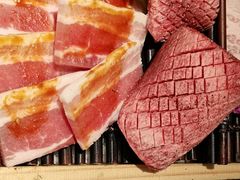 -铭牛烧肉·和牛海鲜自助(高新月牙湖店)