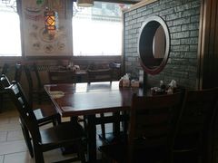 -佬钱湾仔(衣裳街店)