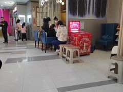 门面-海底捞火锅(长宁路龙之梦店)