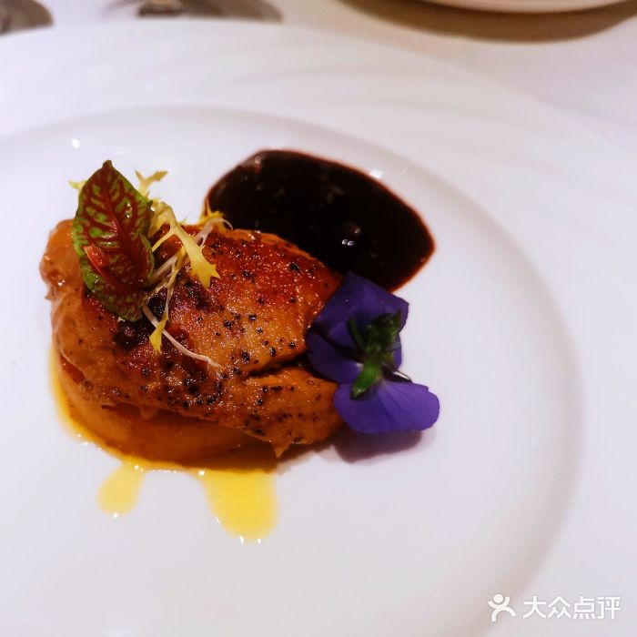 王品牛排法式香煎鹅肝图片
