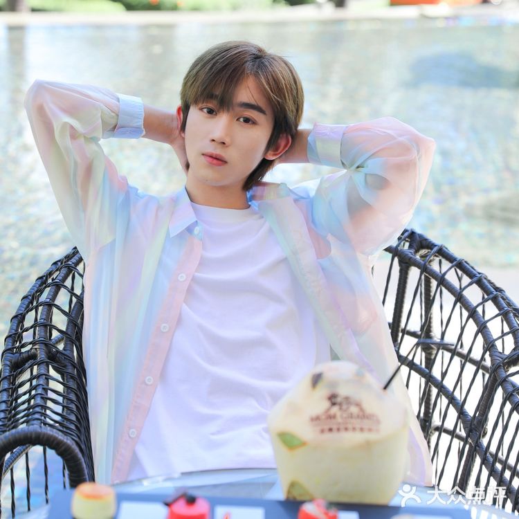 基本每间房间都可以看到海，房间内有一个独立的阳台