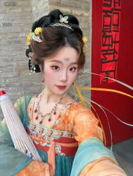 -一揽芳华汉服旗袍体验馆(拙政园店)