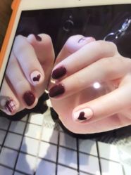 -进巍美甲美睫店