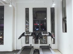 -汗水空间私教健身连锁(SM广场店)