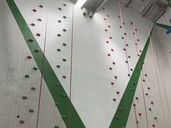 -绿壁虎攀岩基地(Tcar店)