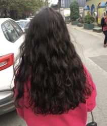 -BULB STUDIO 巴柏明星发型工作室