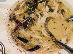 -渔语鱼酸菜鱼新川菜(来福士店)
