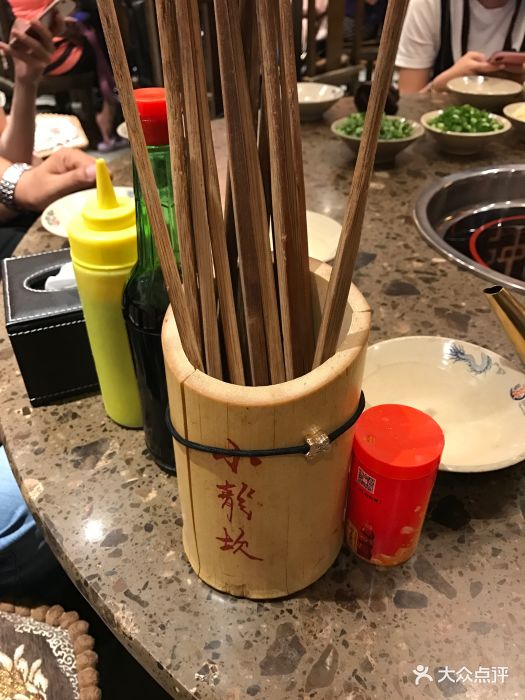 小龙坎老火锅(哈特店)餐具摆设图片 - 第844张