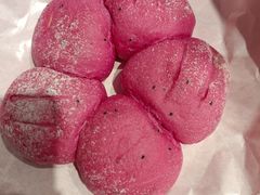 火龙果之子-木子木水日式烫面包(世界城光谷店)