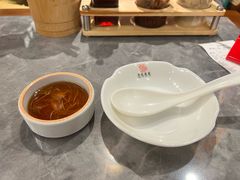 -莱莱小笼·乔艾