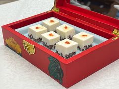 -品海楼·大连海胆锅贴馆(东港店)