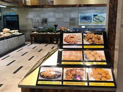 面包甜点陈列柜-蓝港海鲜厨房(金水路店)