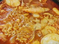 -三清洞摩西韩式年糕火锅(威高广场店)