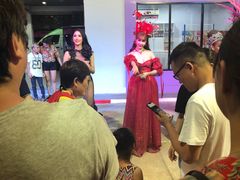 -西蒙人妖秀