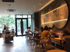 大堂-星巴克(北京万科时代广场店)