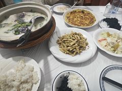 -天乐农家鱼头王(天目湖店)