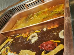-老牌坊云南鱼豆花火锅(爱建店)