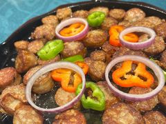 -乡村馕坑肉·烧烤·新疆菜·本地人更爱吃(阿勒泰首店)