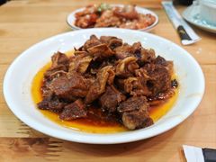 招牌红烧牛肉-红灯笼龙凤饭店(宁波老字号店)