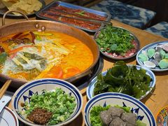 -洱火云南酸菜牛肉火锅(石景山当代商城店)