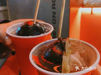 深夜酒馆｜冻梨酒冬天的快乐，公路商店有点秀