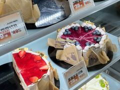 -卷们·现制生日蛋糕·蓝风车动物奶油(金源店)